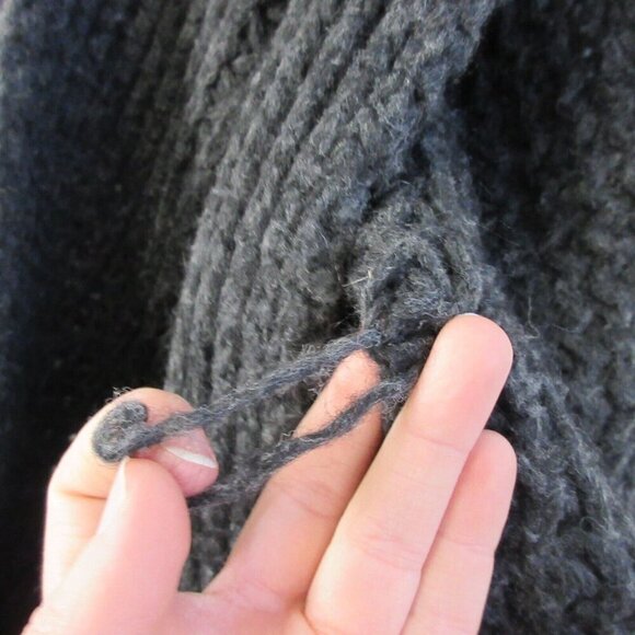 Club Monaco Wool Alpaca Blend Infinity Scarf Women OS Black Soft Cozy Warm 258 - Picture 9 of 11